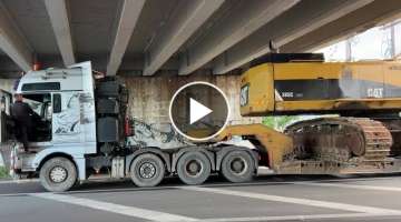 Loading And Transporting The Caterpillar 385C Excavator By Side - Fasoulas Heavy Transports
