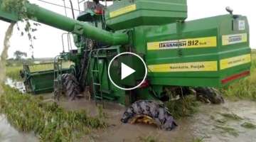 John Deere 5405 63 HP 4wd Harvester working in Deep water | John Deere Tractor Mounted Harvester