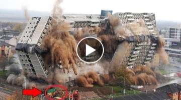 World's Dangerous Building Demolition Excavator - Fastest Heavy Equipment Machines Operator Skil...
