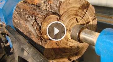 42 A Spalted Timber Vase - A Basic tutorial of Wood Turning