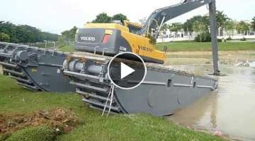 EIK Volvo EC210 Swamp Excavator Unloading from Trailer