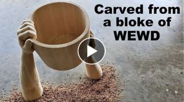 I Carve Hands holding a Bucket from a bloke of Wewd (Part 1)
